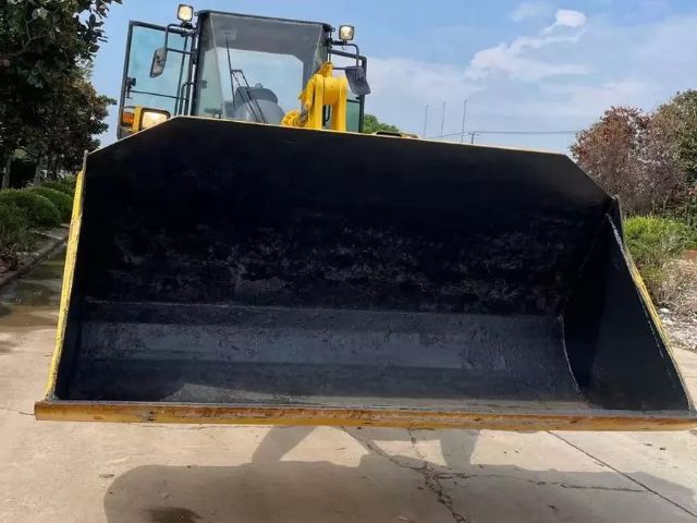 Komatsu WA320 Wheel Loader for Sale 2023 776 Hours used excavator 2023 photo 5