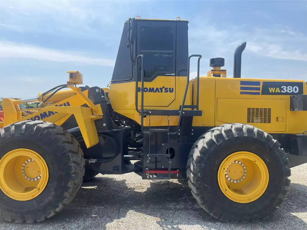 Komatsu WA380 Wheel Loader for Sale 2023 531 Hours used excavator 2023 photo 2