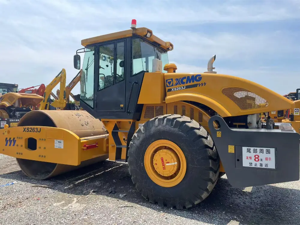 XCMG XS263J Road Roller for Sale 2023 853 Hours used excavator 2023 photo 2