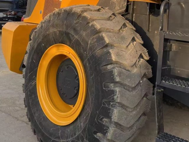 LiuGong 856H Wheel Loader for Sale 2023 1350 Hours used excavator 2023 photo 7