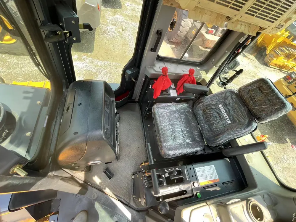 Shantui SD16 Bulldozer for Sale 2023 396 Hours used excavator 2023 photo 5