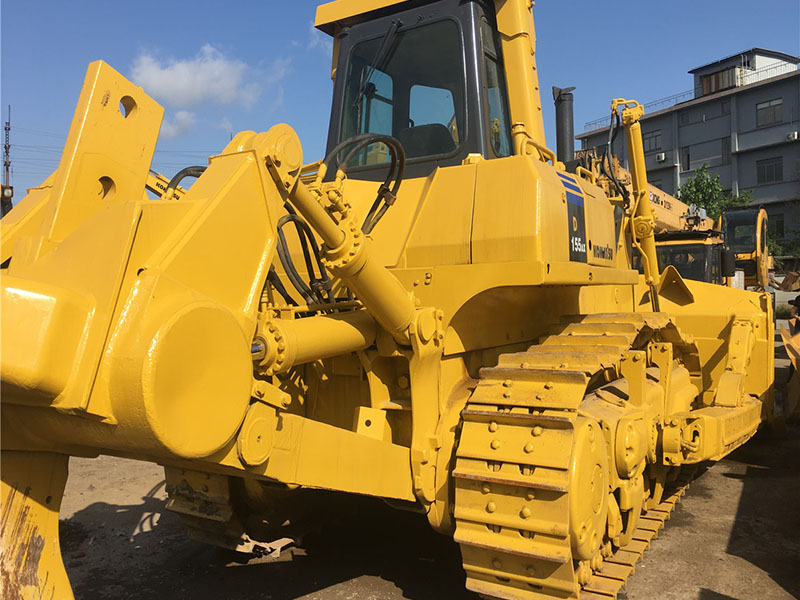 Komatsu D155 Bulldozer for Sale 2019 2819 Hours used excavator 2019 photo 2