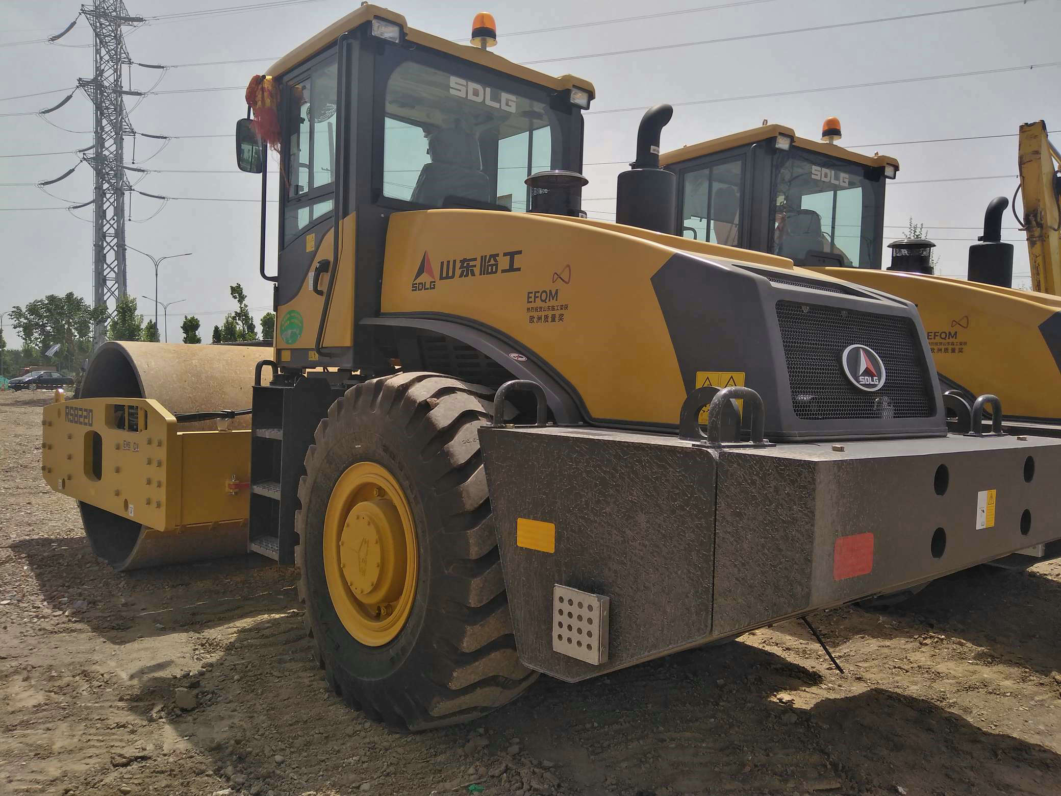 Other SDLG LGS8220 Road Roller for Sale 2022 451 Hours used excavator 2022 photo 2