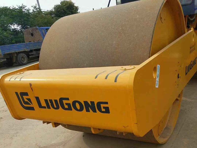 LiuGong CLG6327 Road Roller for Sale 2022 389 Hours used excavator 2022 photo 3