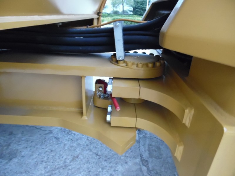 CAT CB534D Road Roller for Sale 2022 862 Hours used excavator 2022 photo 6