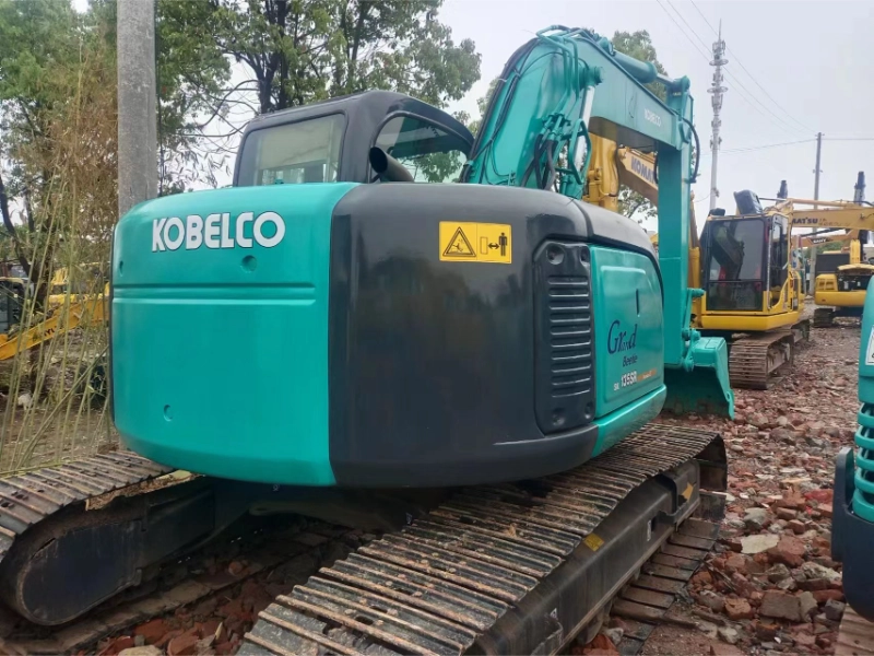 Used CAT 302CR 303CR Mini Excavator for Sale 2024 800 Hours - image 9