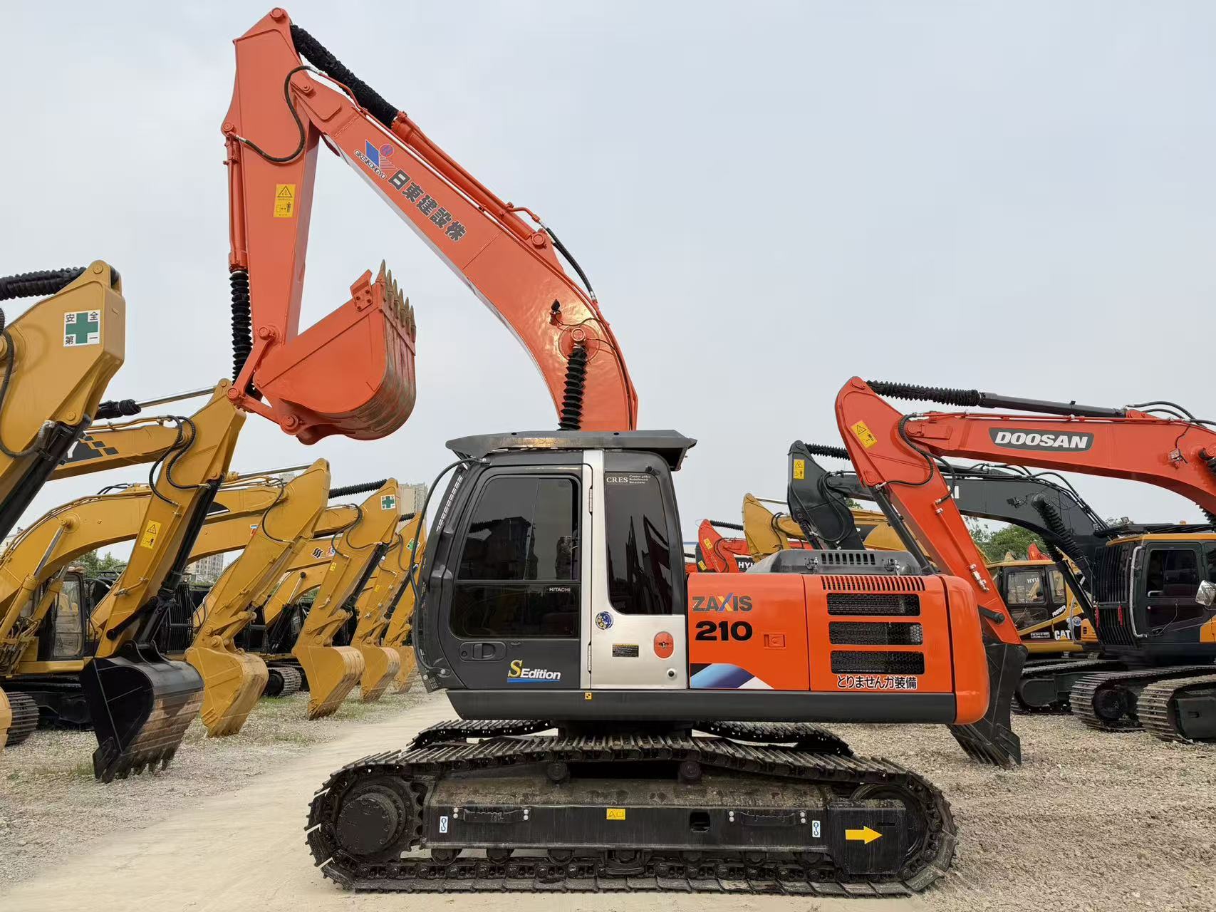 Used Hitachi ZX210 Crawler Excavator for Sale