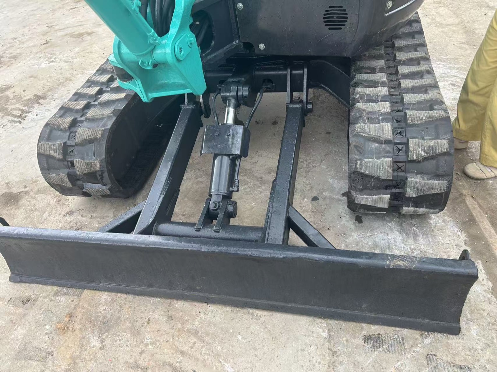 Kobelco 50 Mini used excavator 0 photo 3