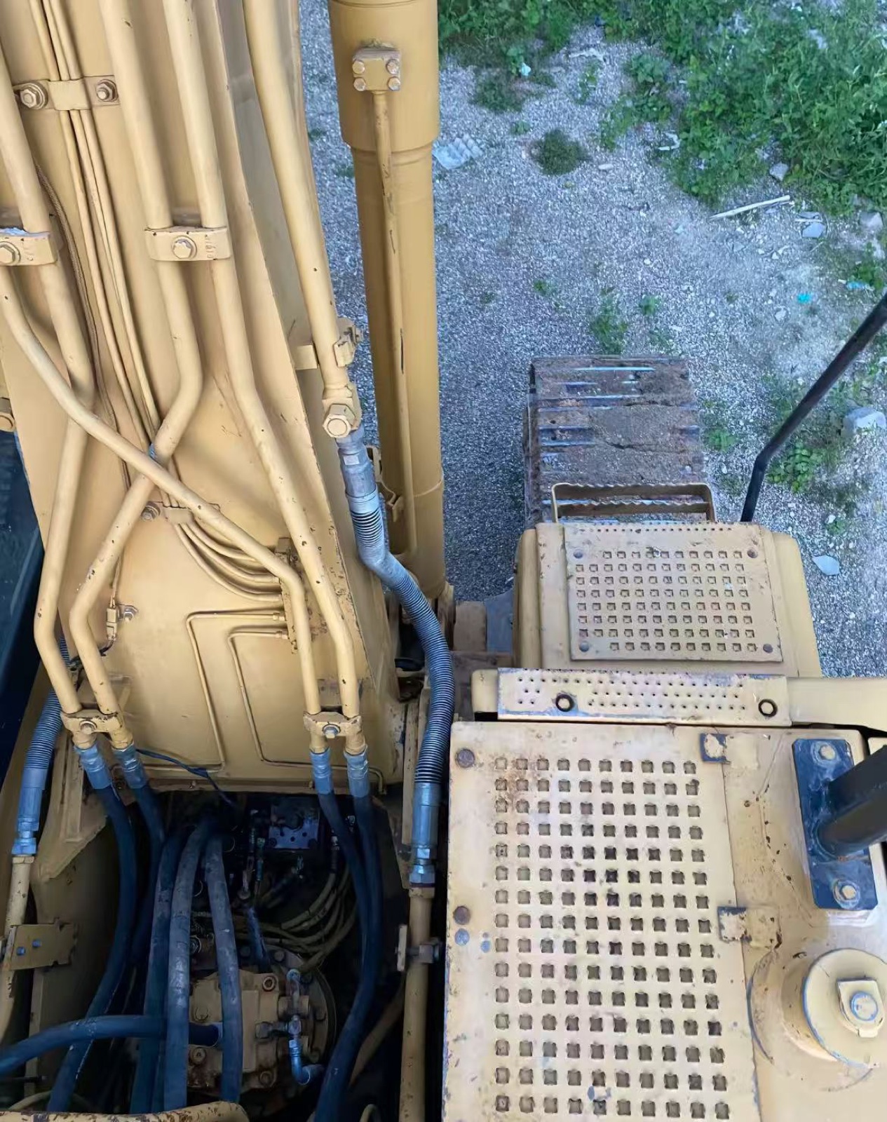 CAT 312B used excavator 0 photo 5
