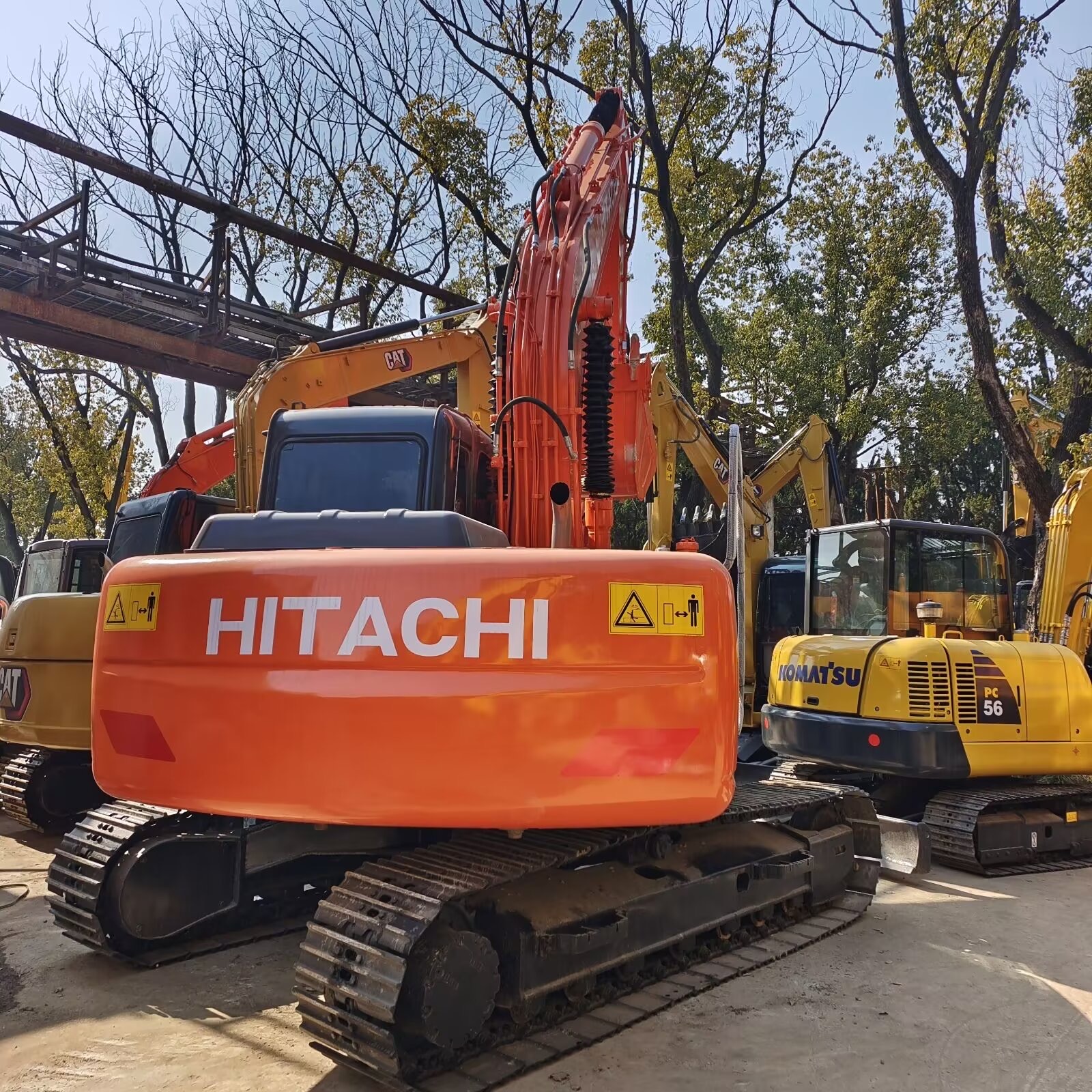 Hitachi 130 used excavator 0 photo 3