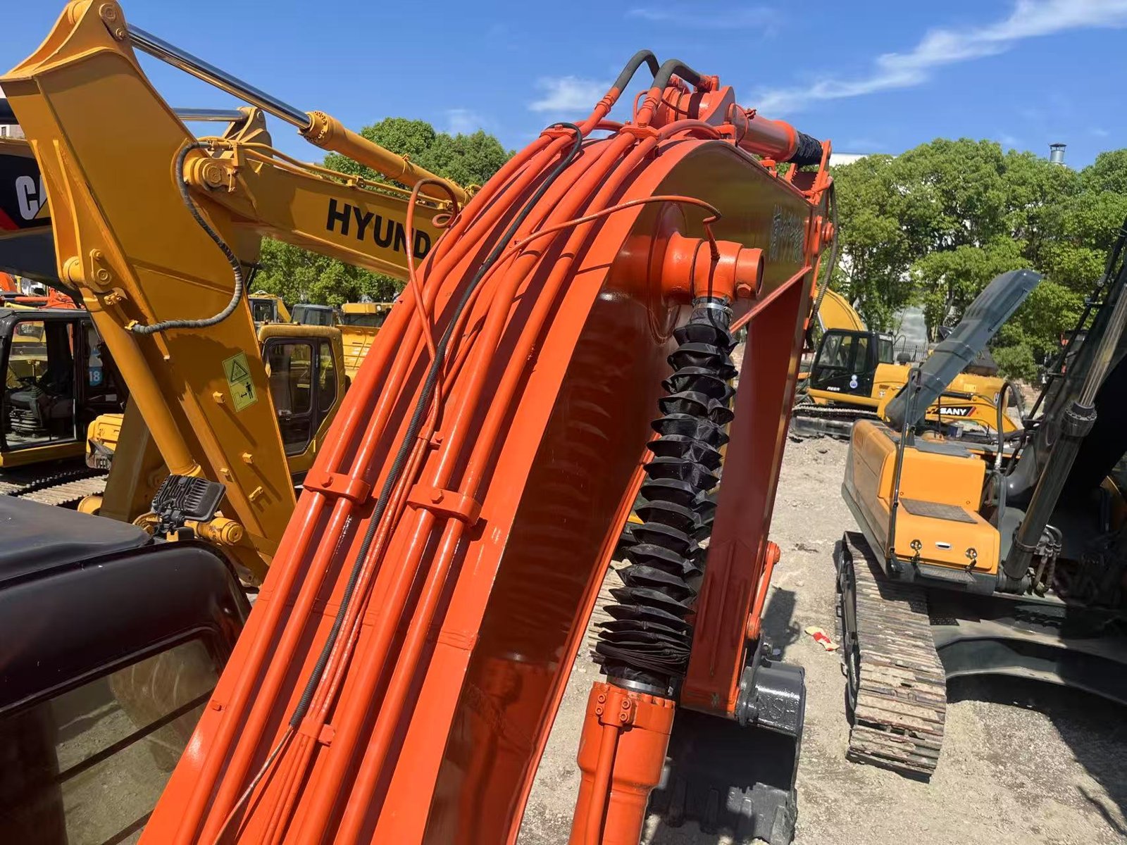 Hitachi 200 used excavator 0 photo 7