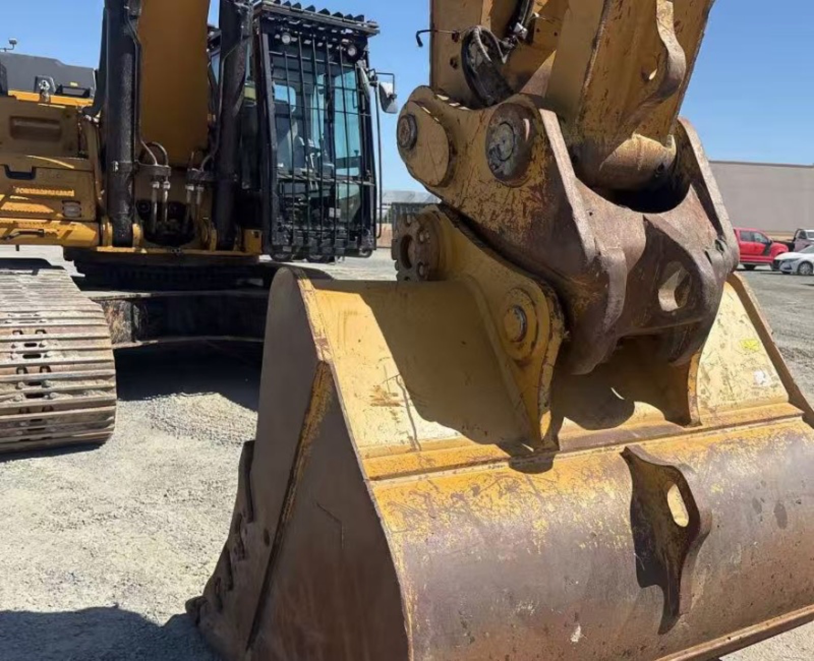 CAT 349F used excavator 0 photo 2