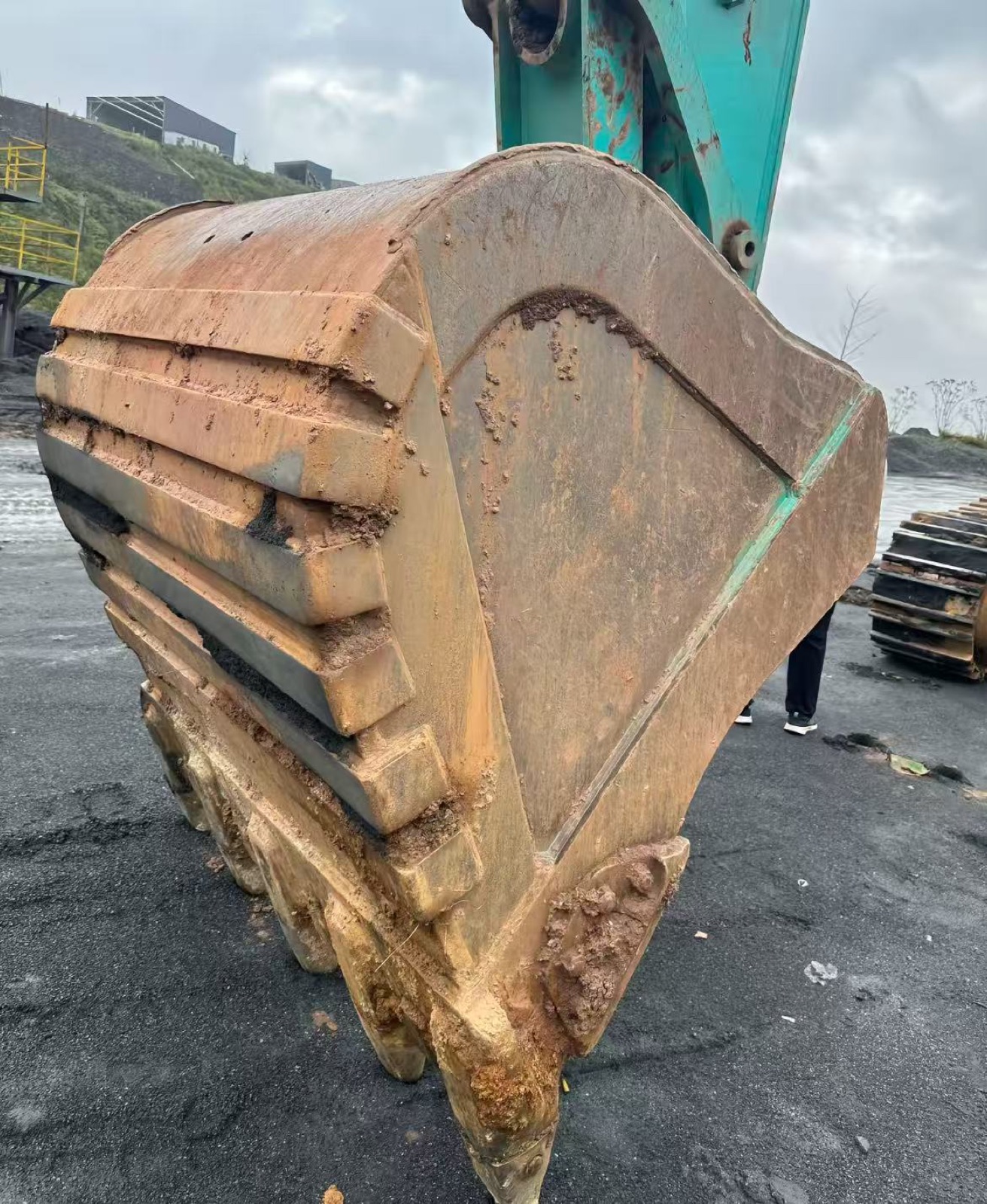 Kobelco SK390LC-12 used excavator 0 photo 3