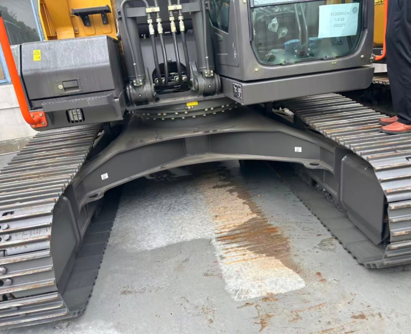 Volvo EC220 used excavator 0 photo 7