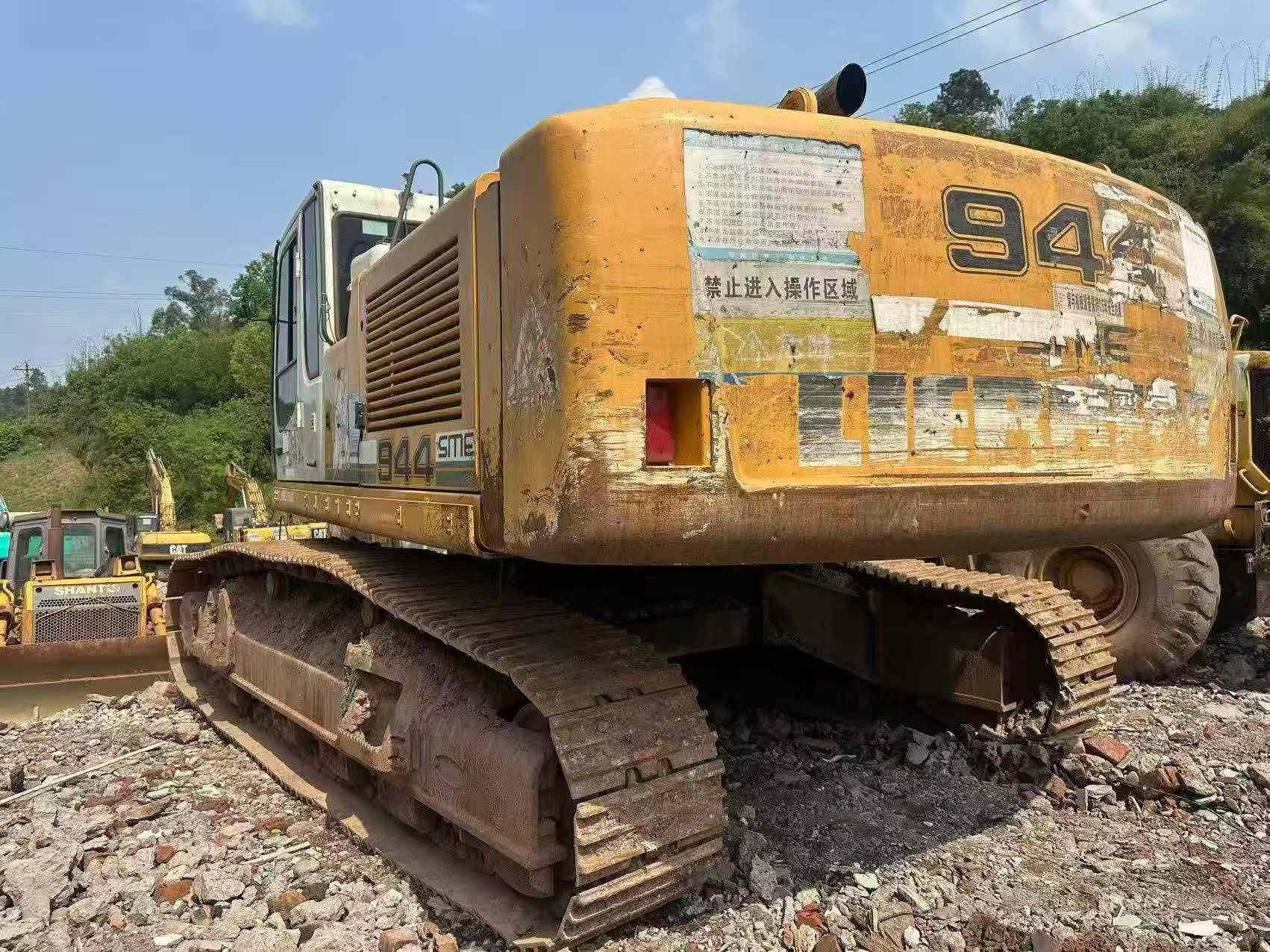 Liebherr 944 used excavator 0 photo 2