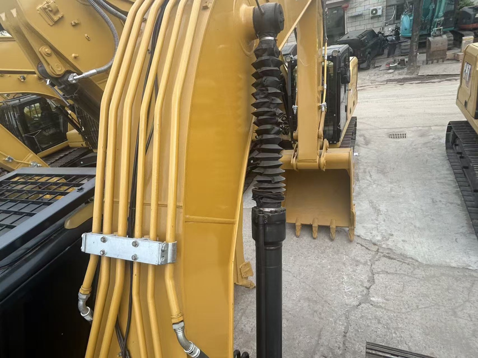 CAT 325D2L used excavator 0 photo 8