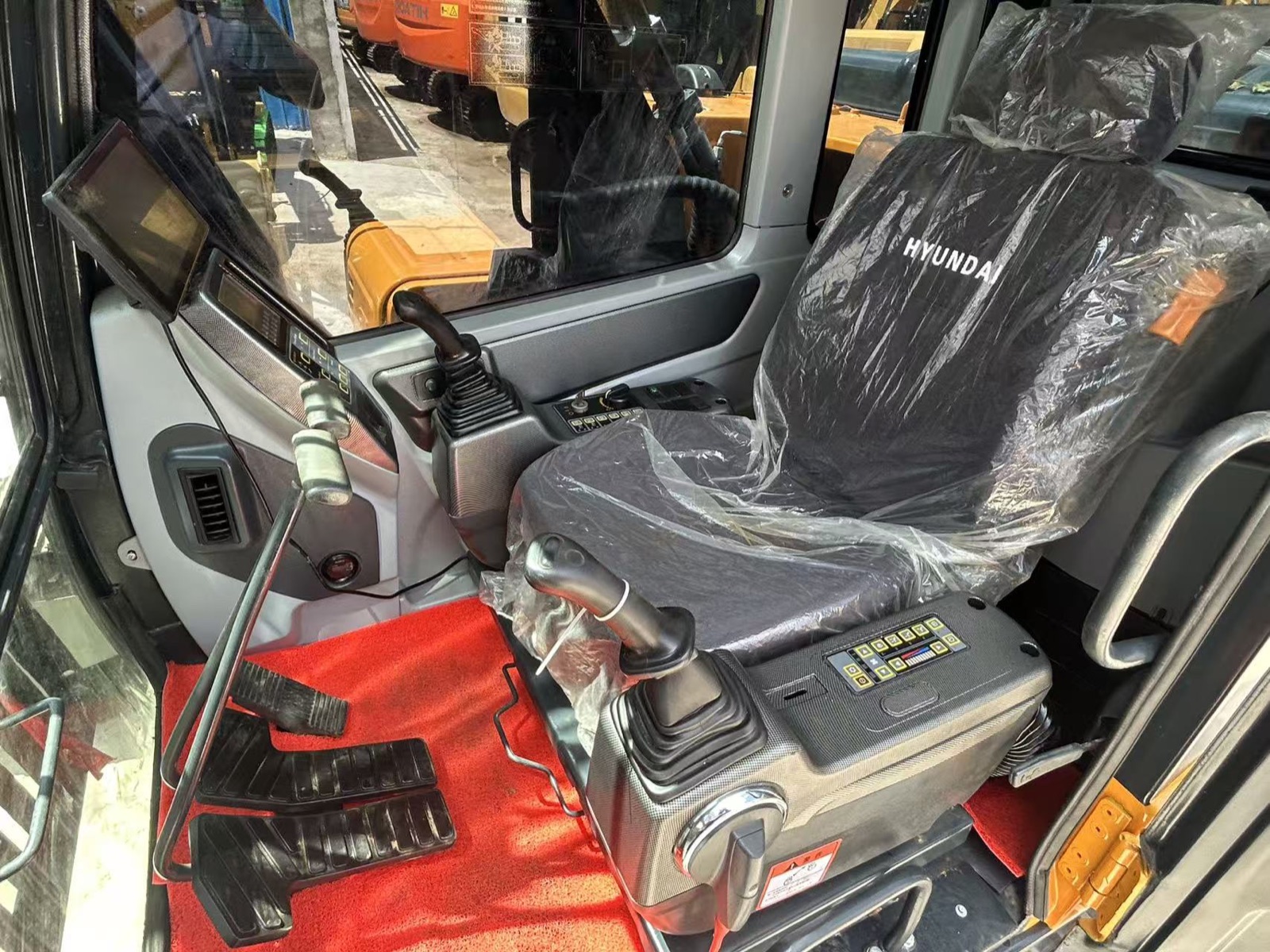 Hyundai HX220HD used excavator 0 photo 8