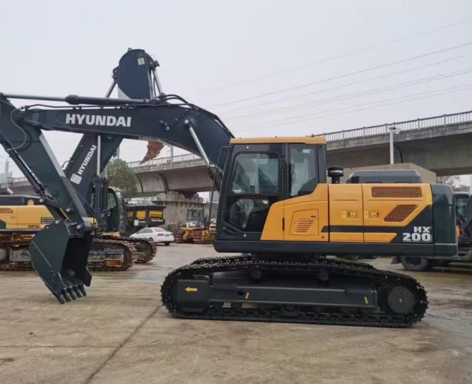 Hyundai HX200 used excavator 0 photo 5