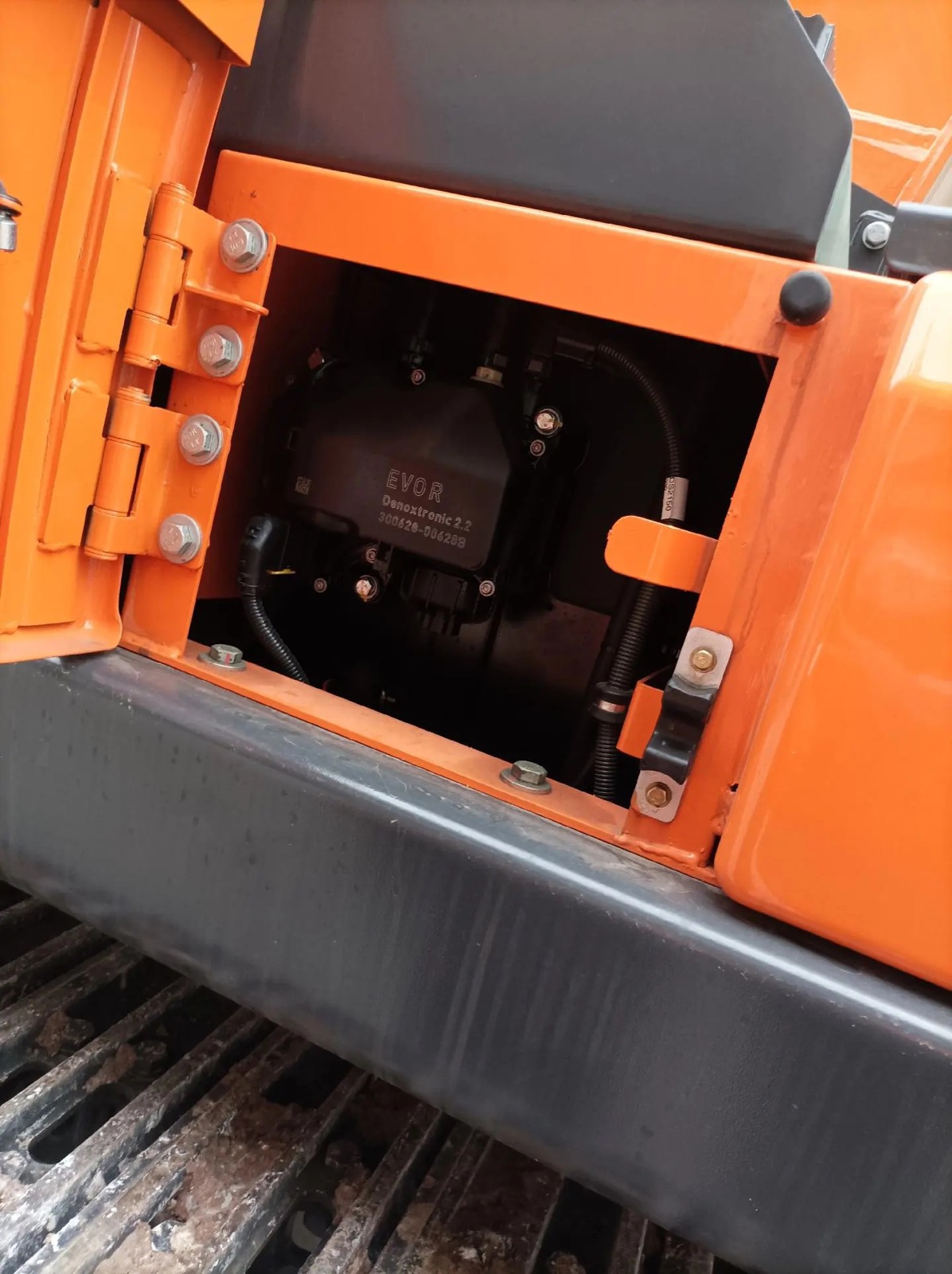 Doosan DX225 used excavator 0 photo 8