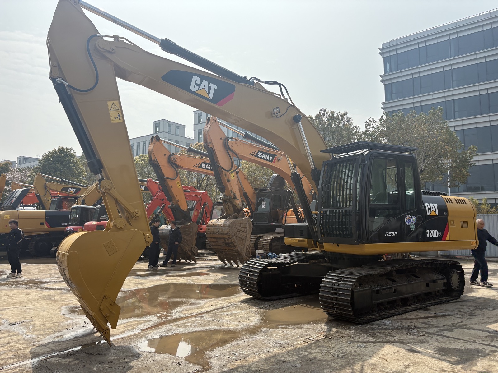 CAT 320D2L used excavator 0 photo 3