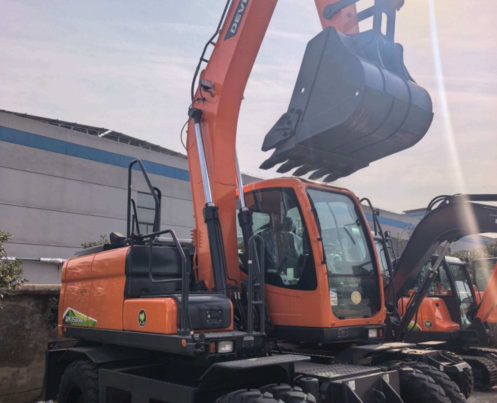 Doosan DX150WE used excavator 0 photo 3