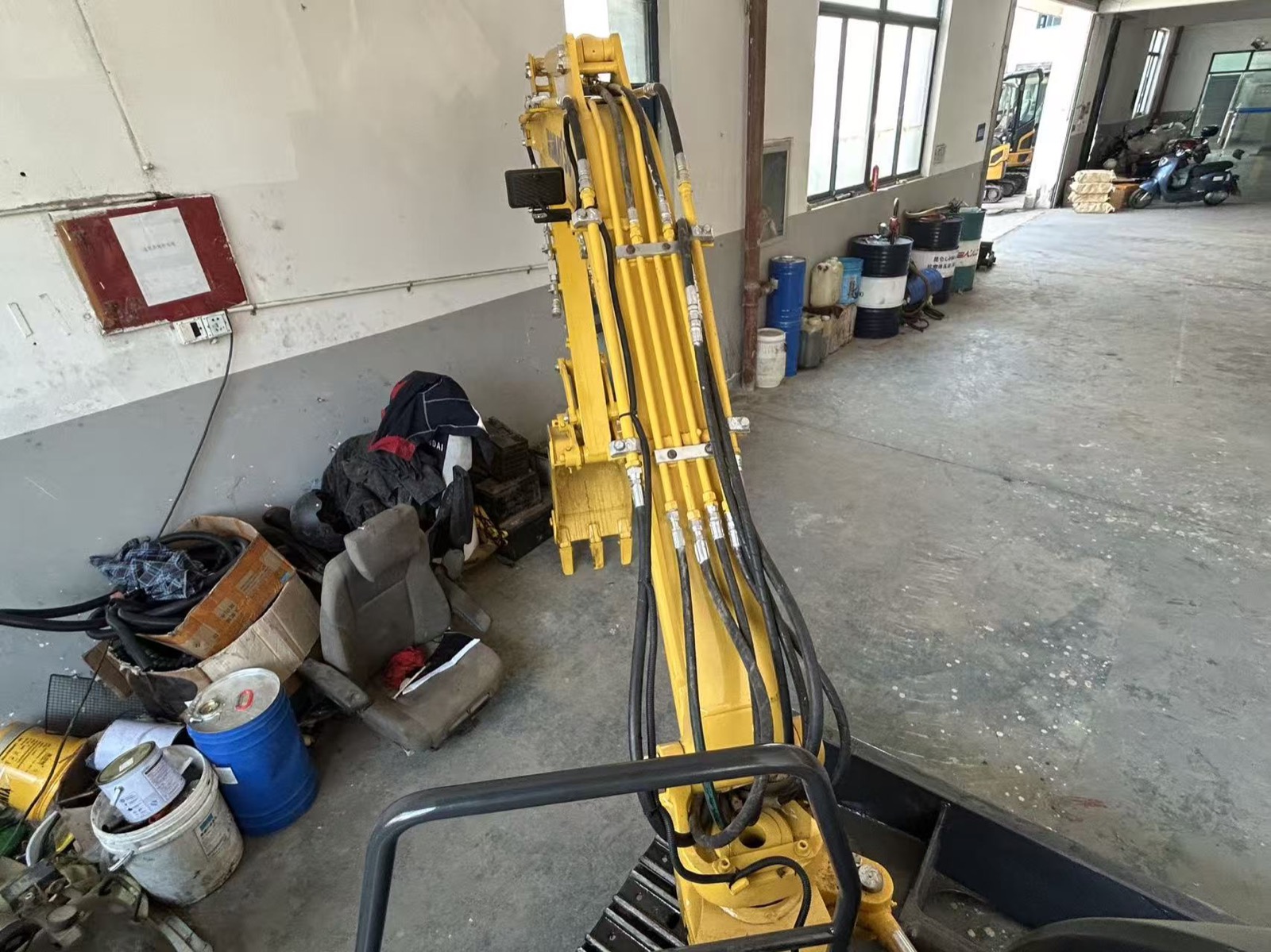 Komatsu PC35 Mini used excavator 0 photo 6