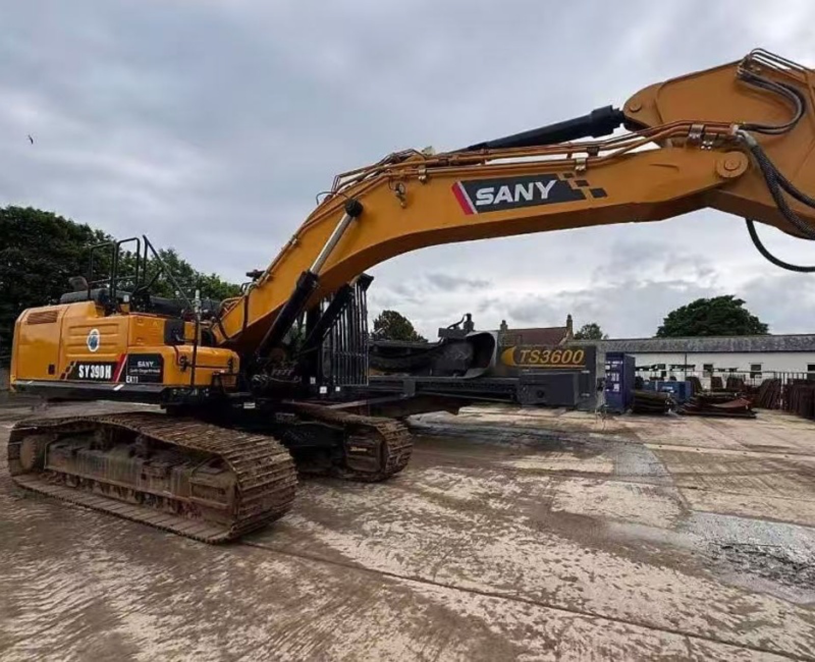 Sany 390 used excavator 0 photo 4