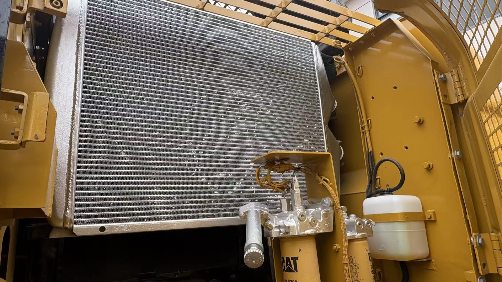 CAT 330D2L used excavator 0 photo 5