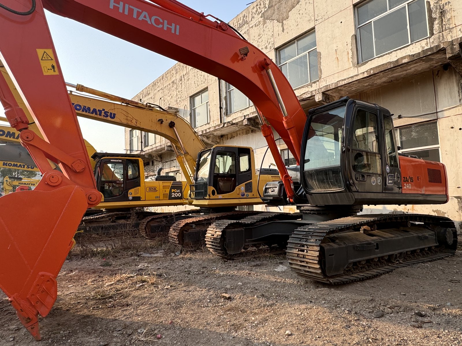 Used Hitachi 240 Excavator for Sale