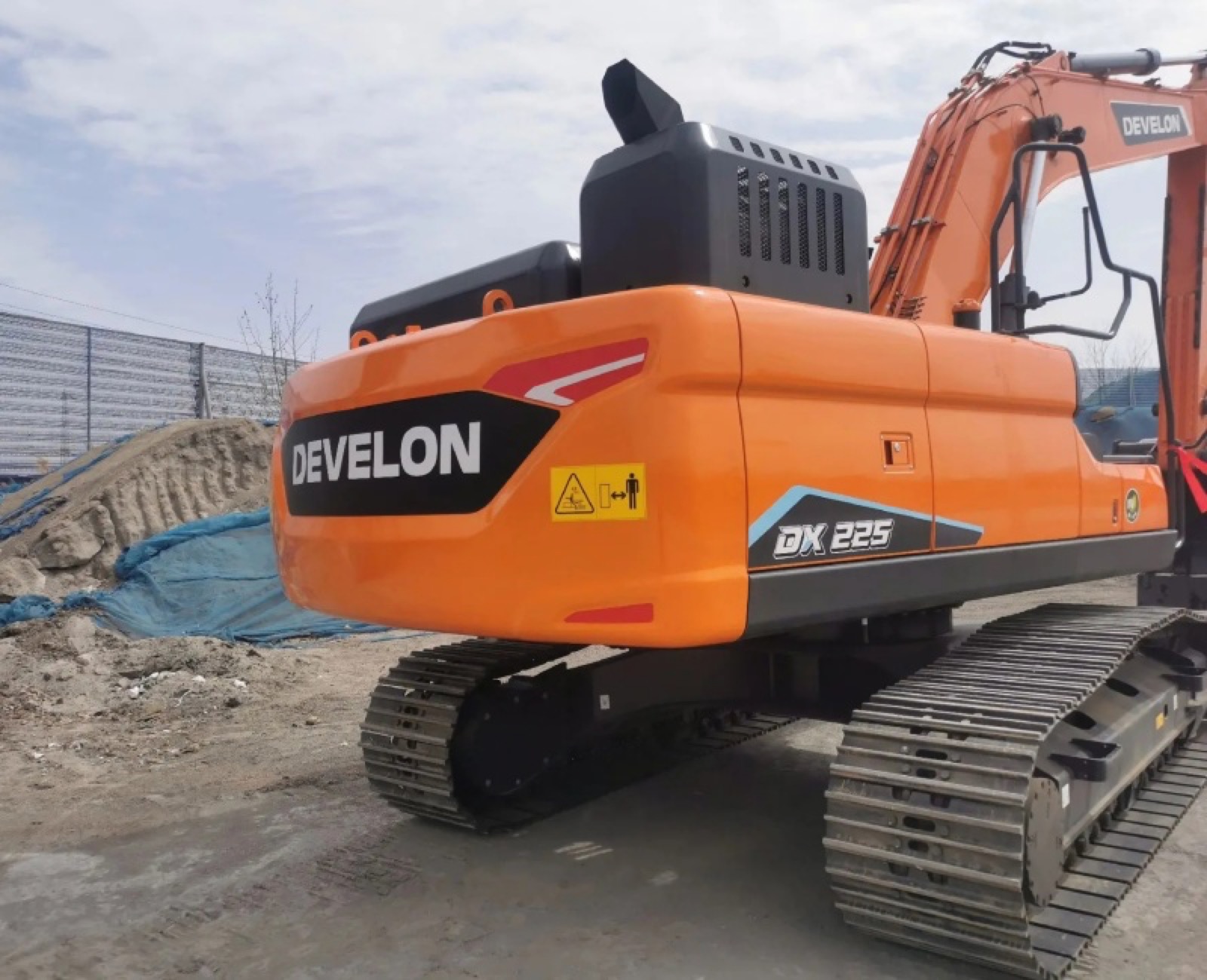 Doosan DX225 used excavator 0 photo 6