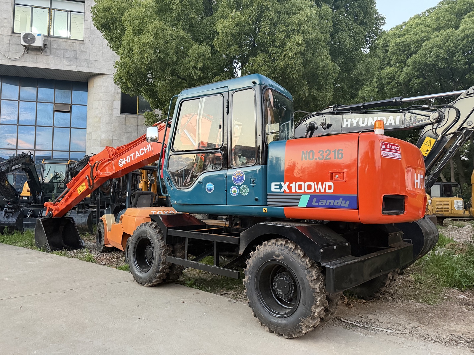 Used Hitachi EX100WD Excavator for Sale