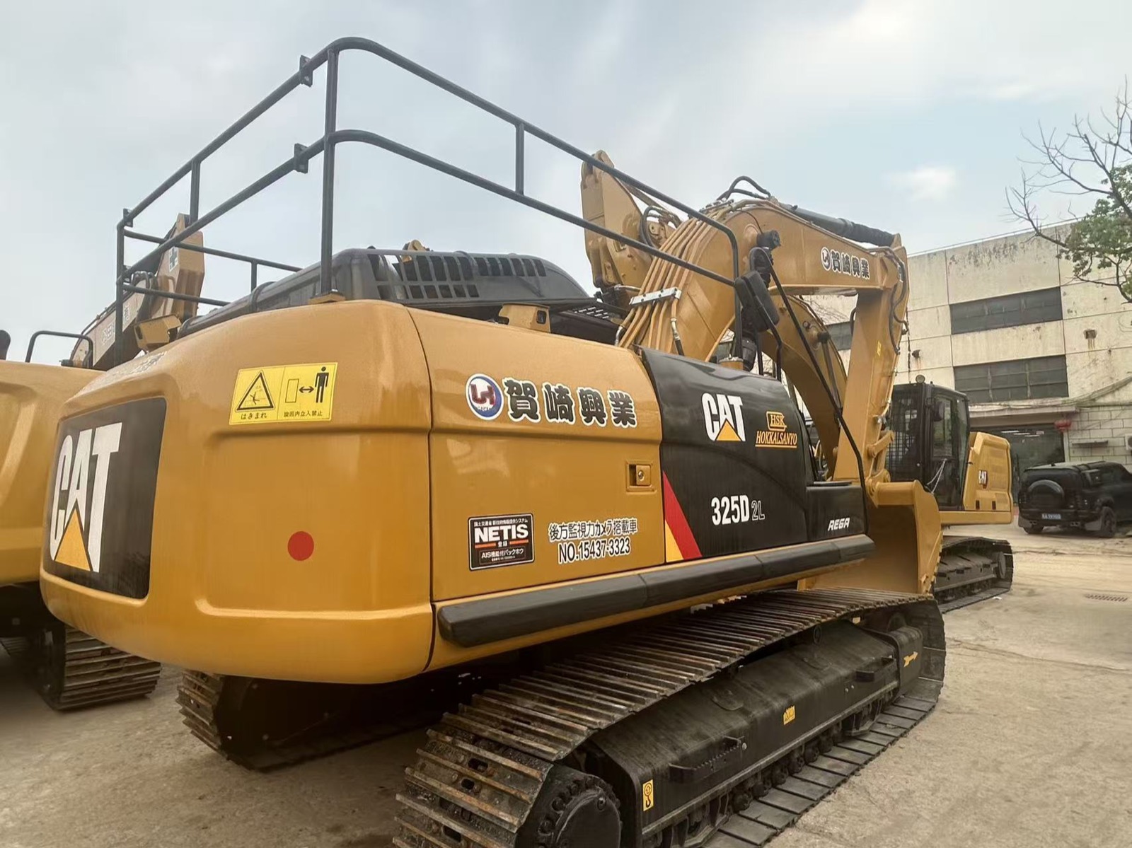 CAT 325D2L used excavator 0 photo 2