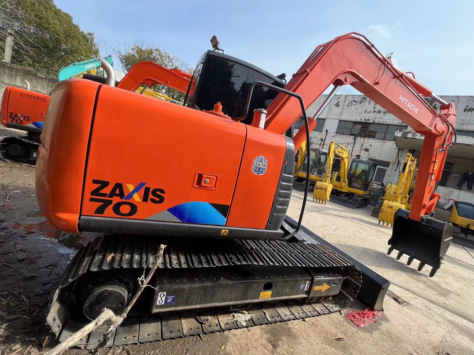 Hitachi 70 Mini used excavator 0 photo 6