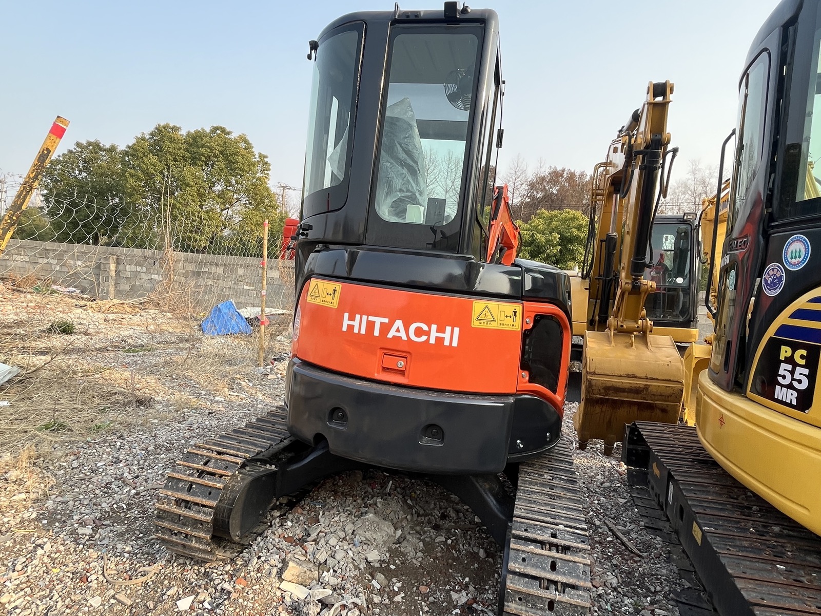 Hitachi 35u Mini used excavator 0 photo 4