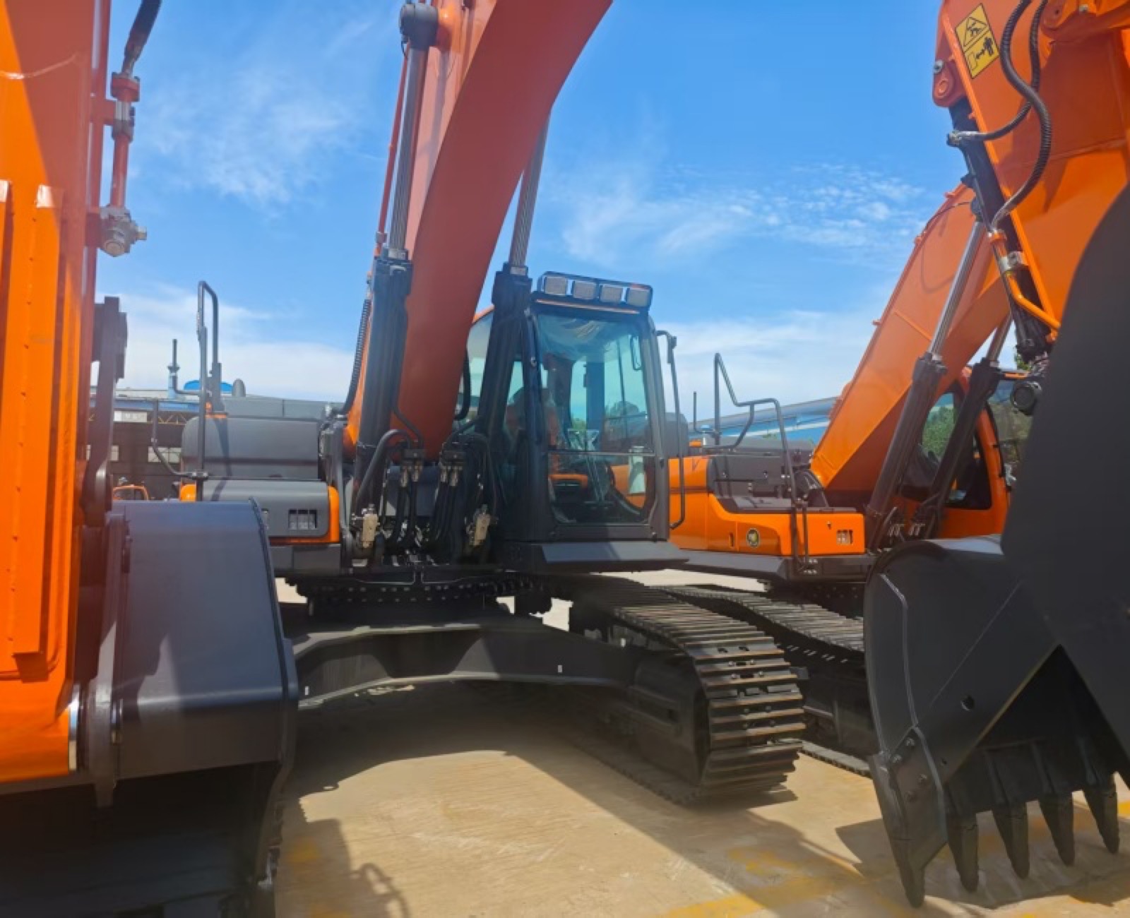 Doosan DX400LC used excavator 0 photo 7