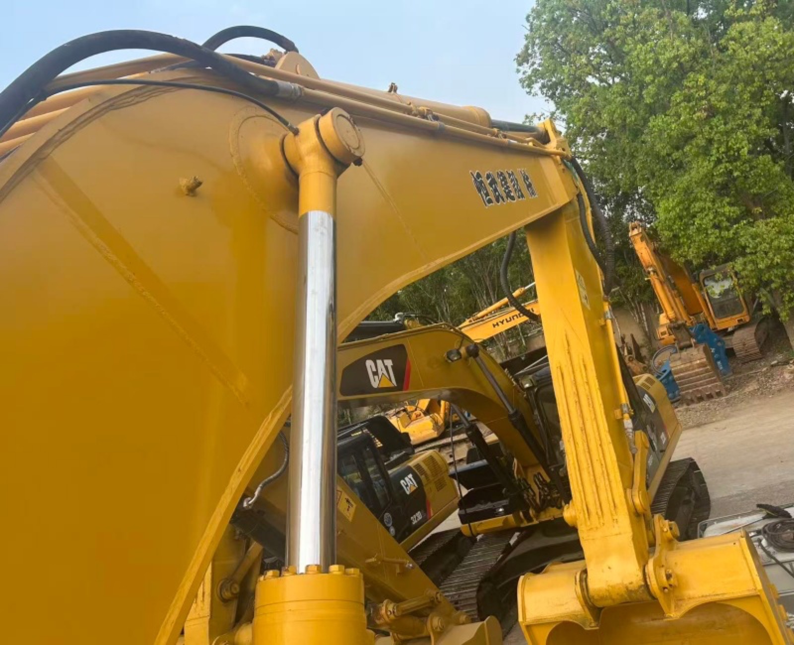 Komatsu PC400 used excavator 0 photo 2
