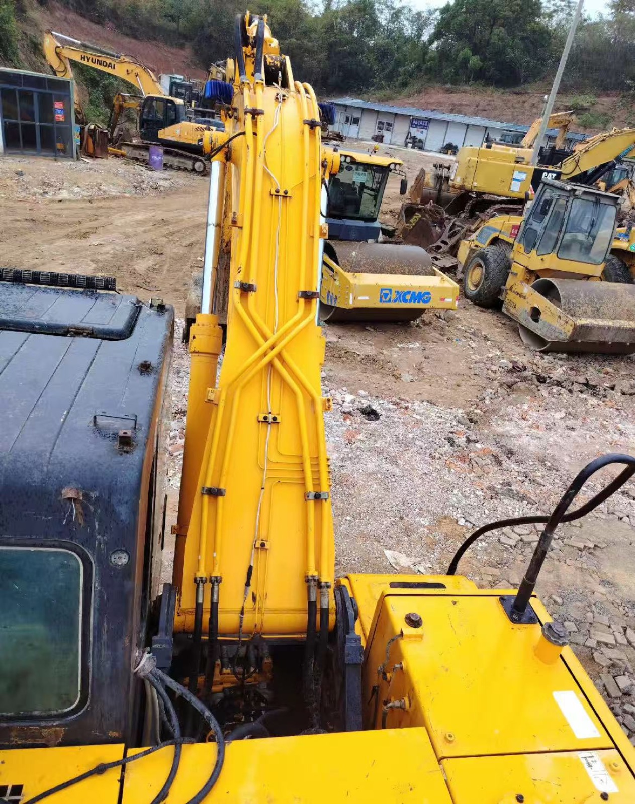Hyundai R215-7 used excavator 0 photo 3