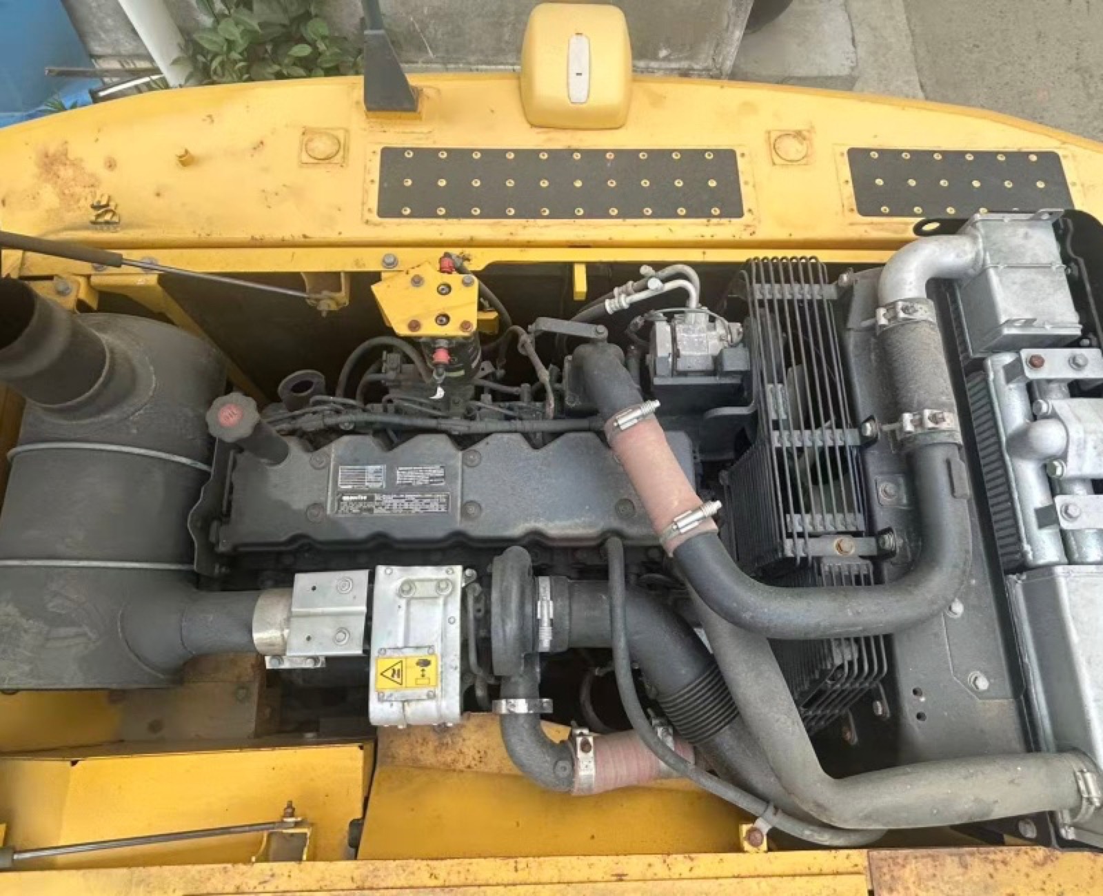 Komatsu PC240 used excavator 0 photo 2