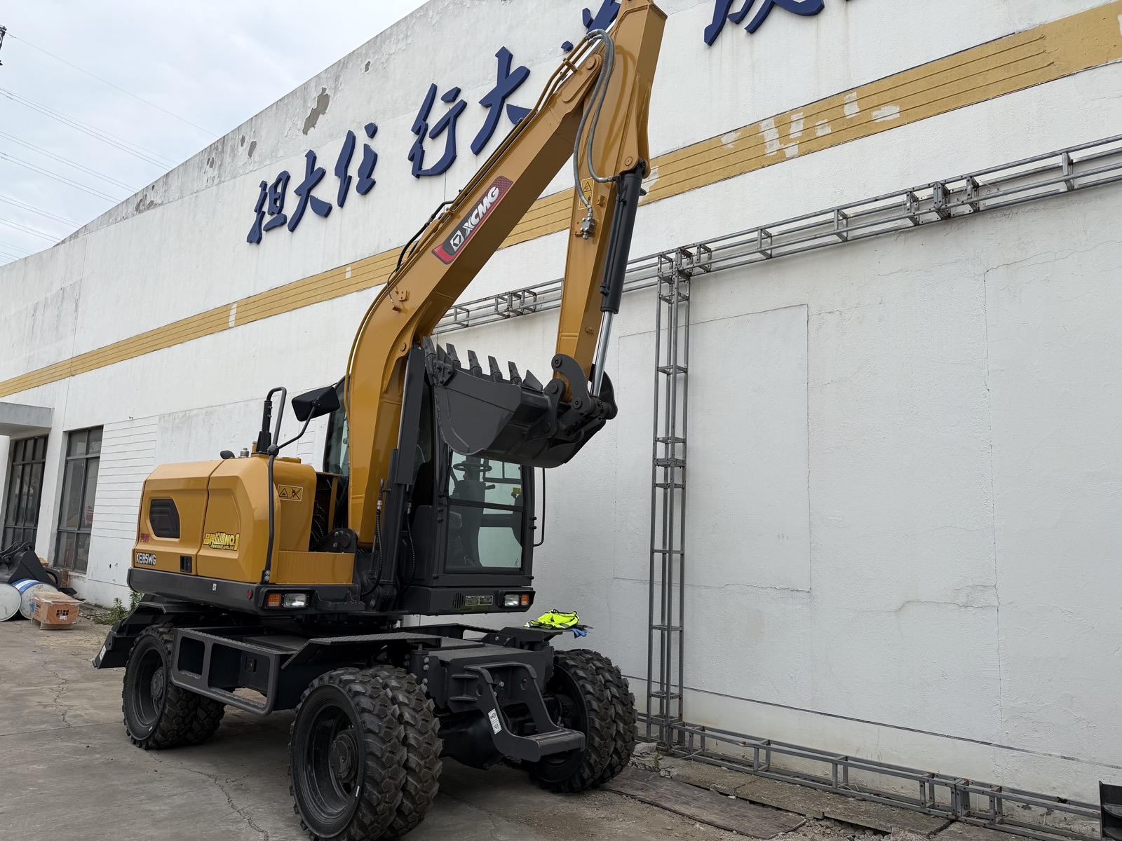 XCMG XE85WG used excavator 0 photo 7