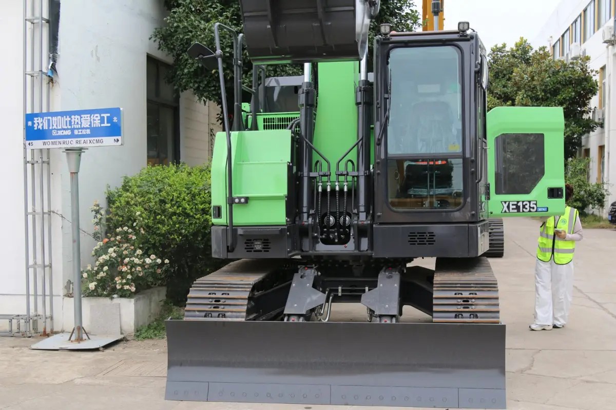 الحفارة الكهربائية XCMG XE135 الجديدة للبيع، الصورة 5