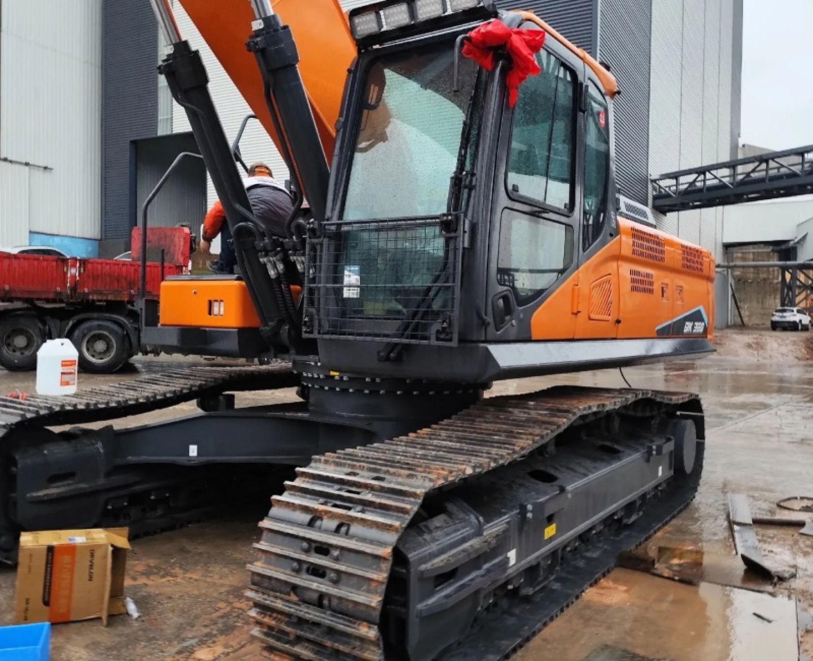 Doosan DX380 used excavator 0 photo 7