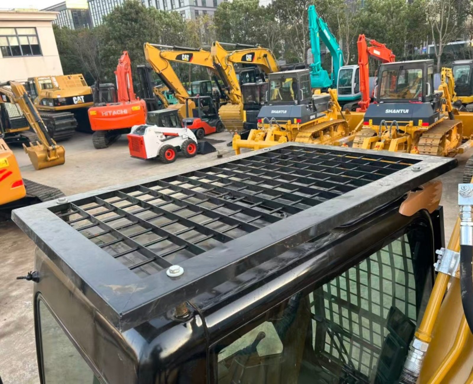 CAT 320D used excavator 0 photo 2