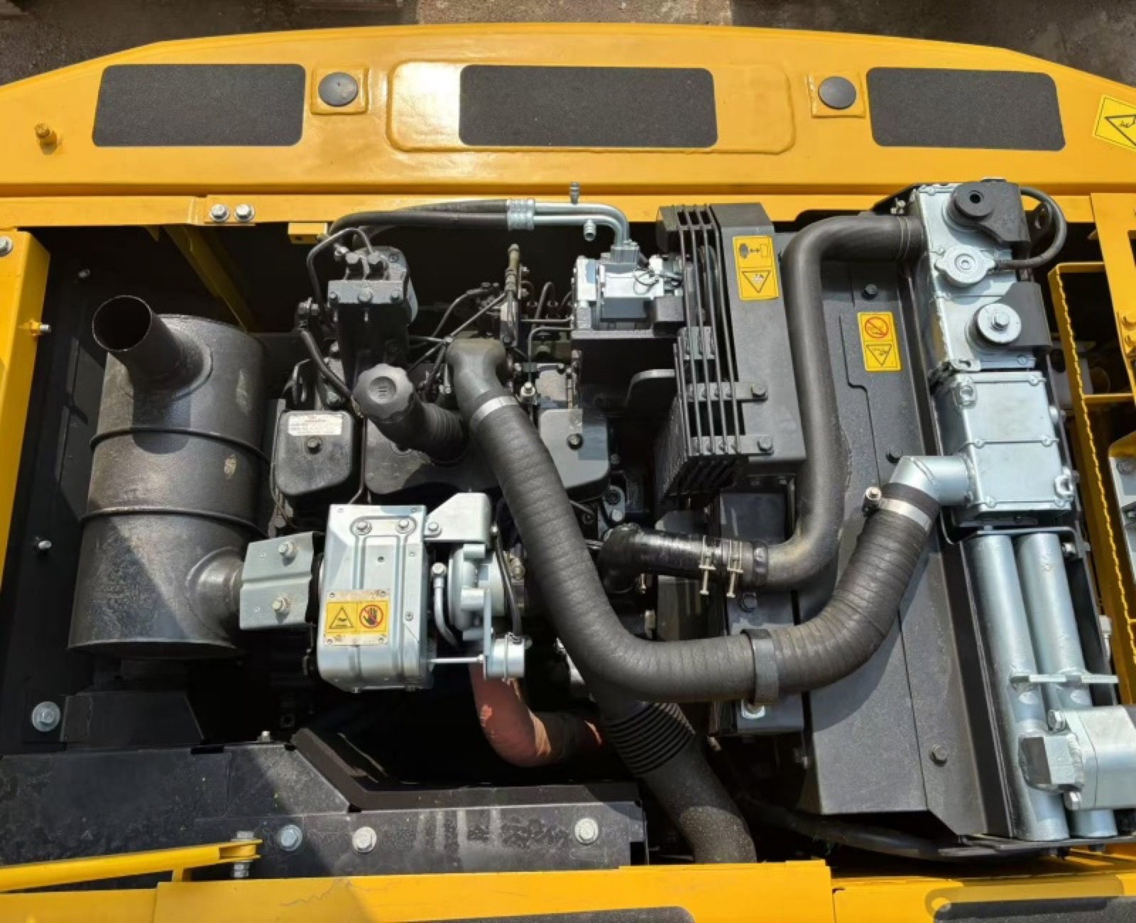 Komatsu PC160 used excavator 0 photo 3