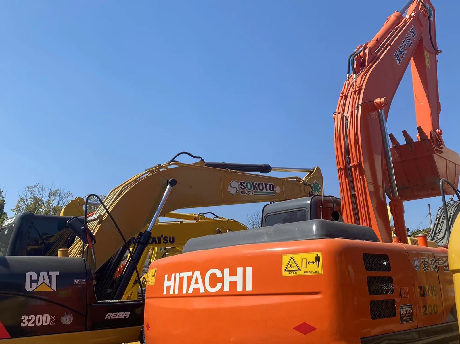 Hitachi ZX200 used excavator 0 photo 5