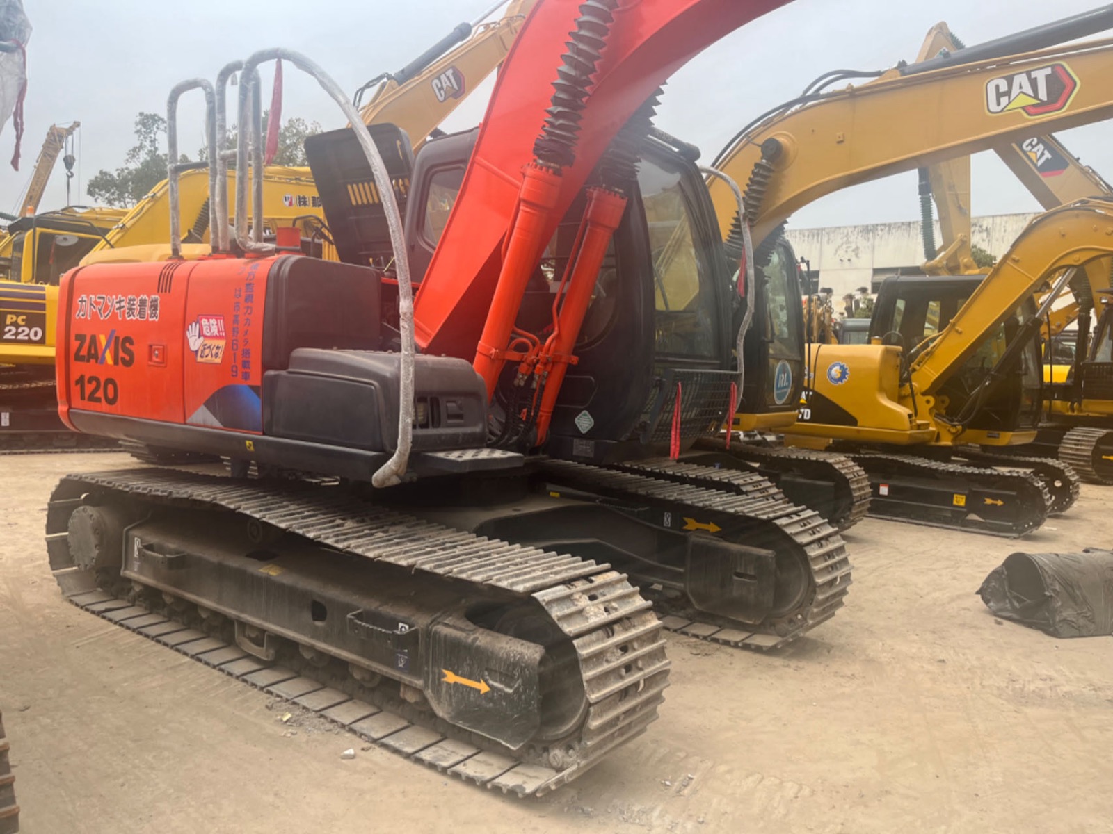 Hitachi ZX120 used excavator 0 photo 2