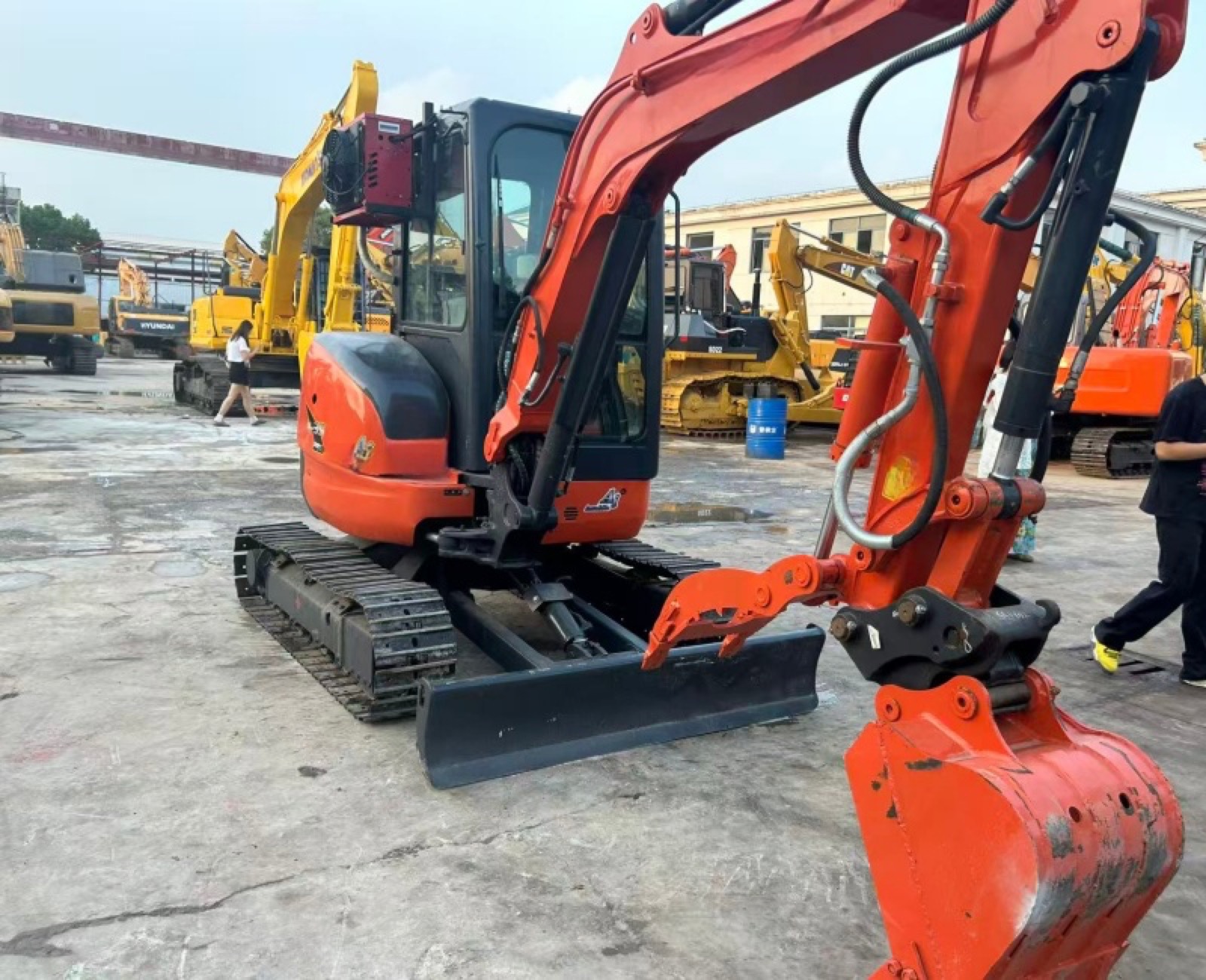 Kubota U35 Mini used excavator 0 photo 3