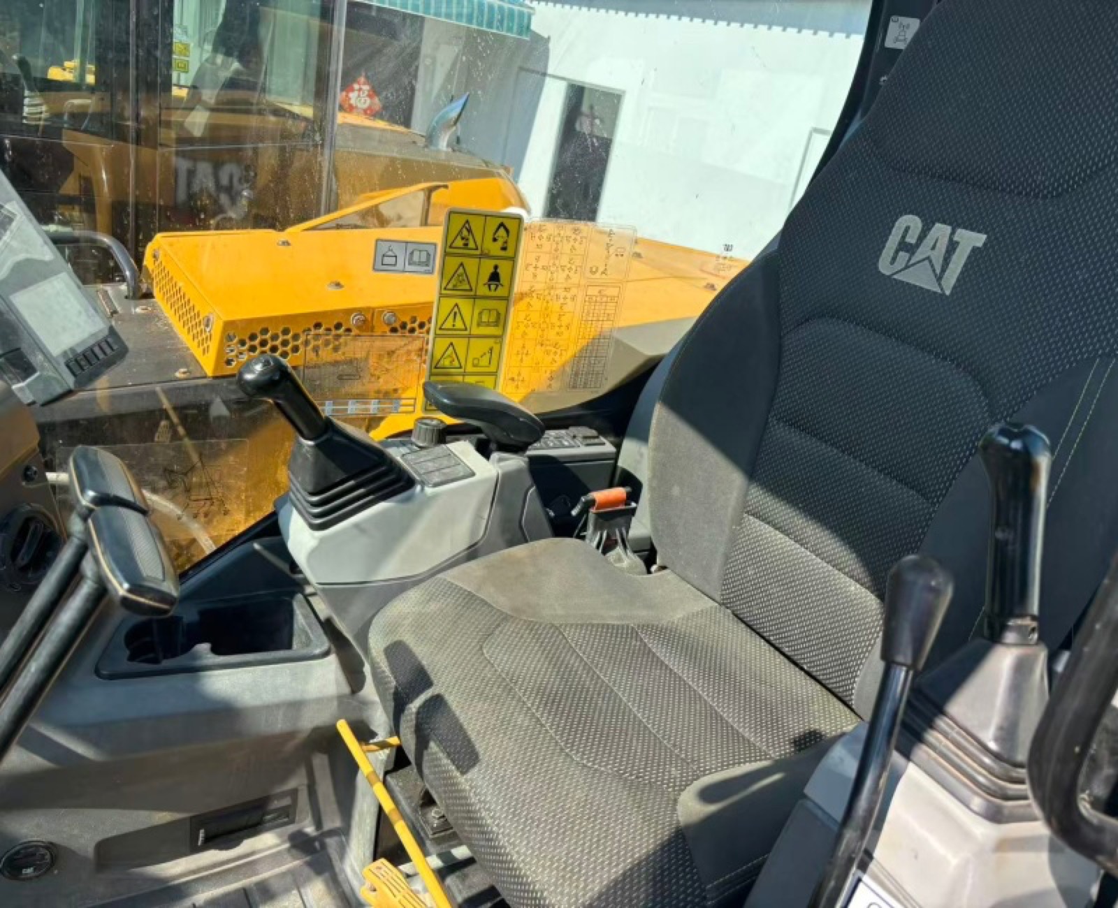 CAT 306 Mini used excavator 0 photo 4