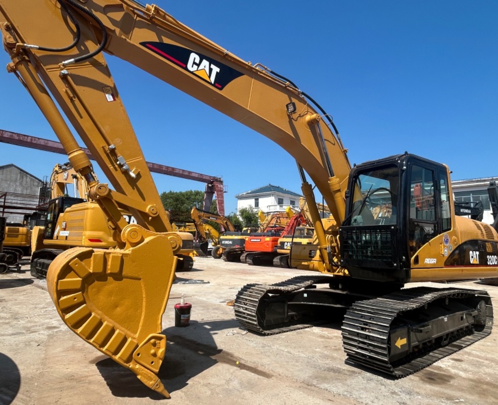 CAT 320CL used excavator 0 photo 2