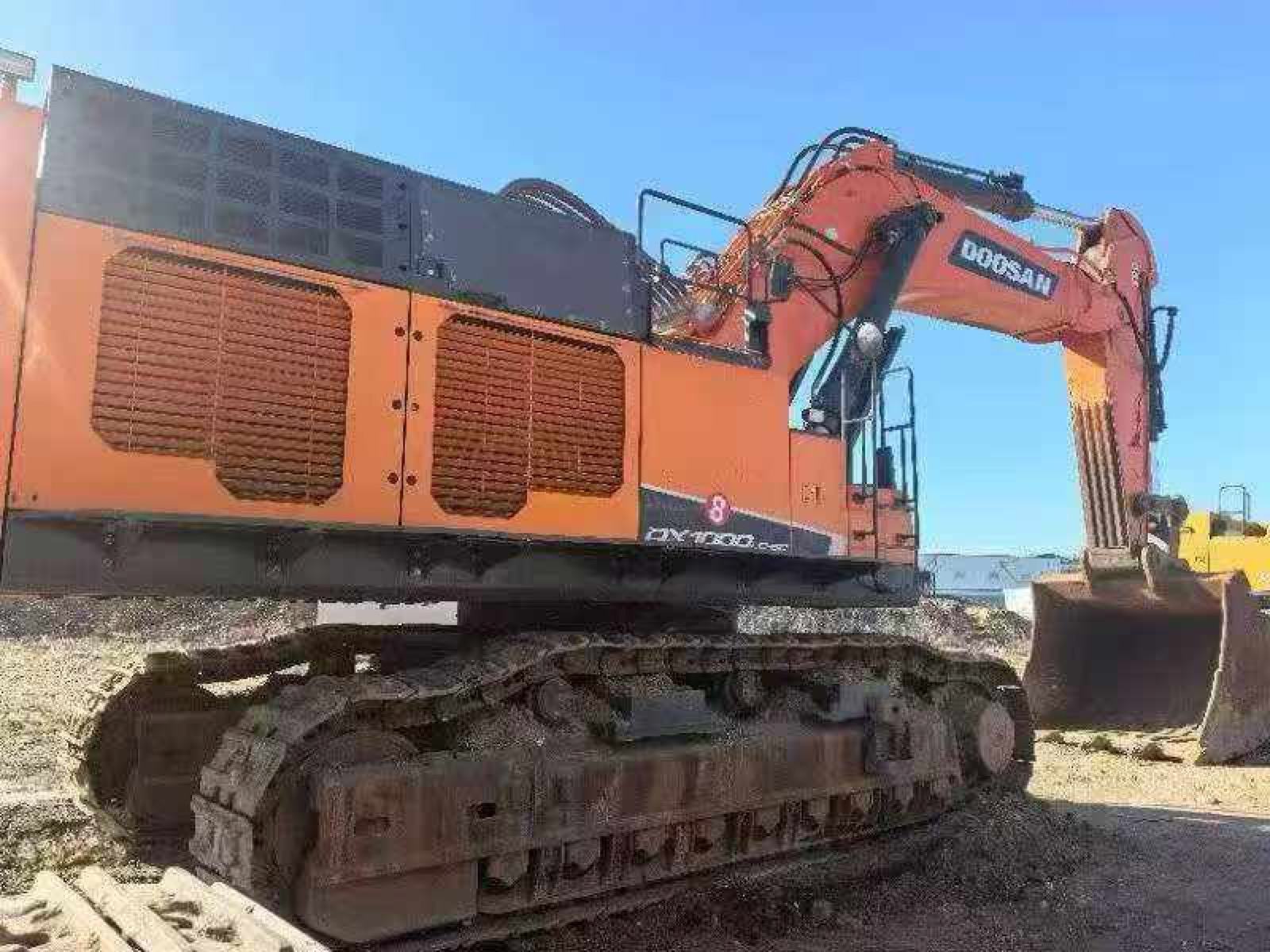 Doosan DX1000 used excavator 0 photo 2