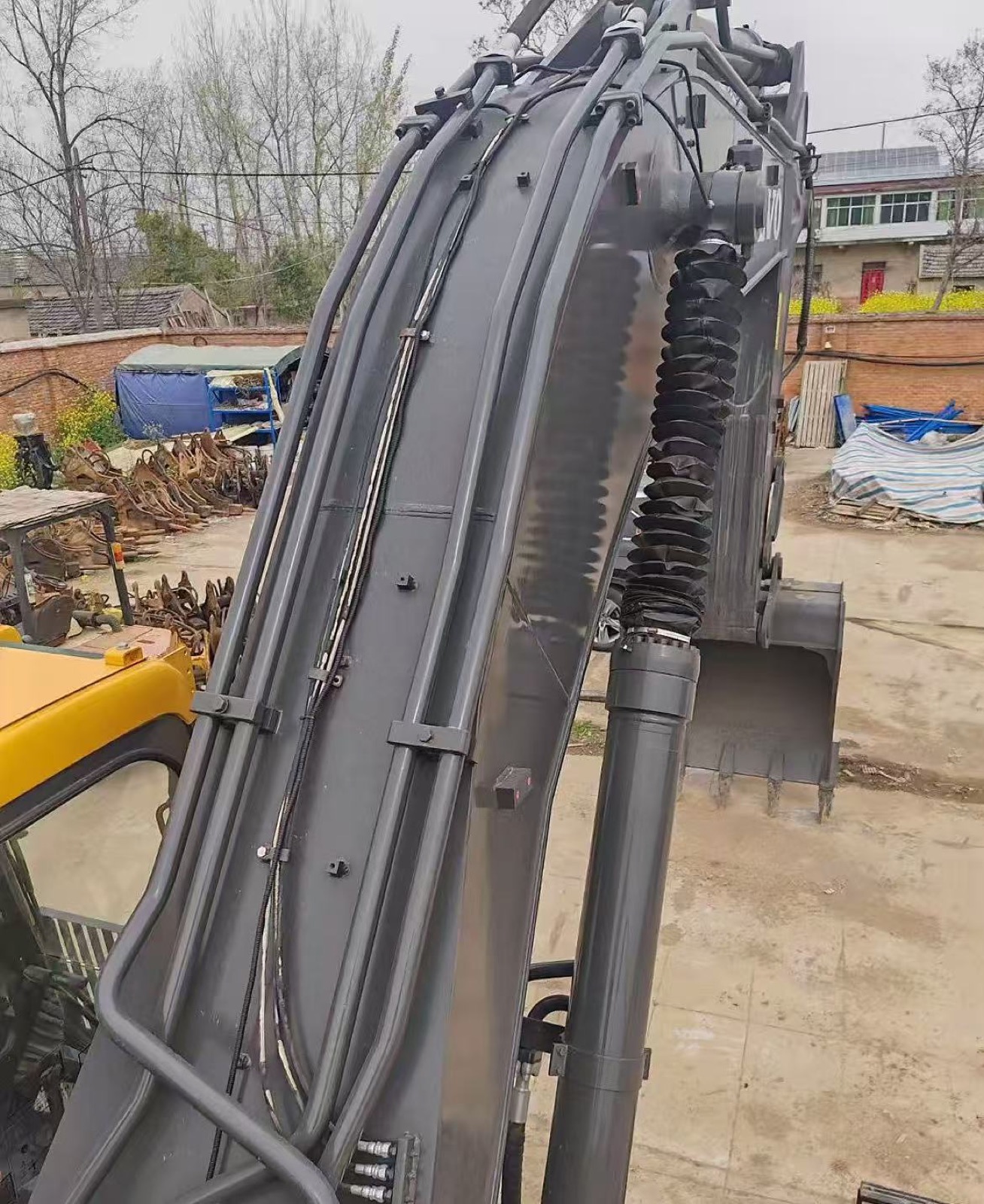Volvo EC380 used excavator 0 photo 3